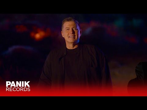 Νίκος Μακρόπουλος - Δεν Σου Ταιριάζουνε Εσένα Οι Γιεγιέδες - Official Music Video