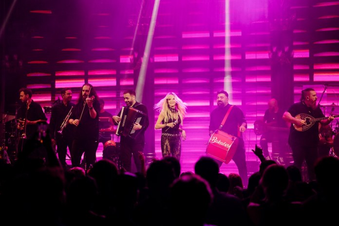 Άννα Βίσση - Hotel Ερμού