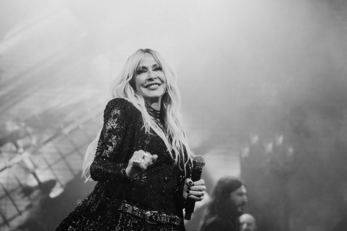 Άννα Βίσση - Hotel Ερμού